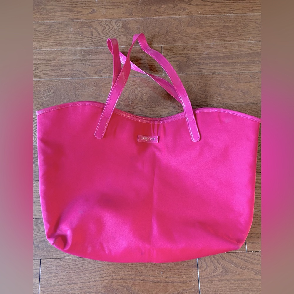 New Lancôme Paris bag in Hot Pink